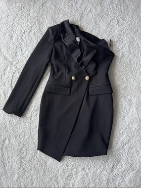 Miss Circle Black One-Shoulder Blazer Dress with Gold Buttons